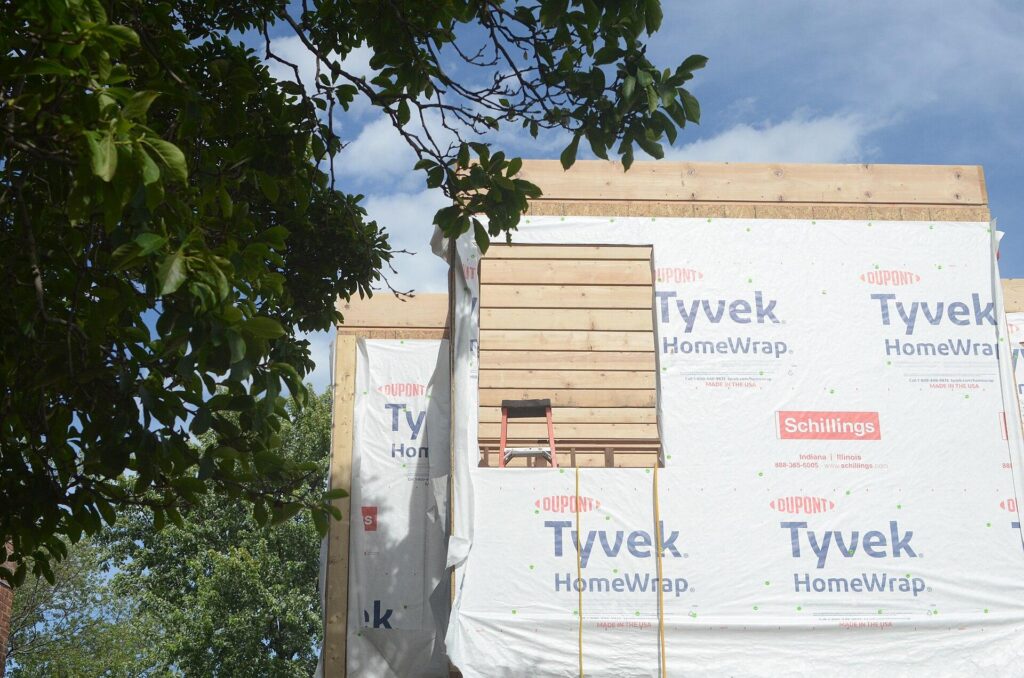Demo photograph: a house under construction
